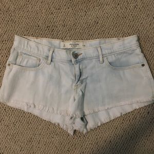 Light wash low rise Abercrombie shorts